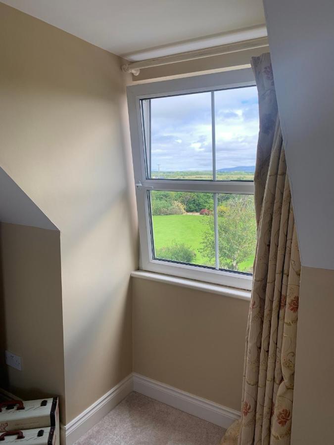 Enniscrone King Room เอนนิสโครน ภายนอก รูปภาพ